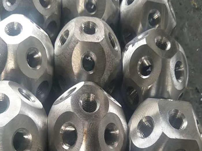 桦甸螺栓球网架杆件制作